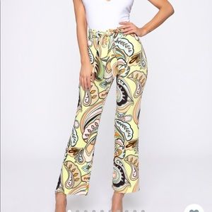 [NWT] Fashion Nova Printed Flare Pants